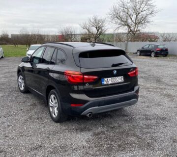 BMW X1 sDrive18d automatik SPORT LINE - cover