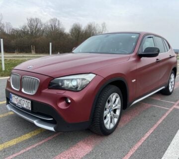 BMW X1 xDrive20d 150 kw AUTOMATIK REG 12-2024 - USLUŽNA PRODAJA - cover