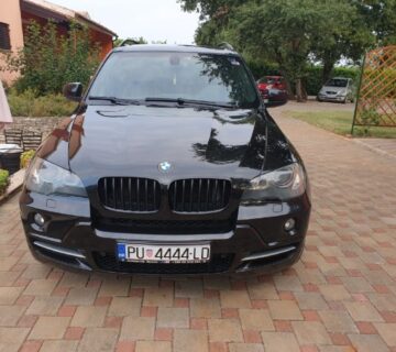 BMW X5 3,0 d - cover