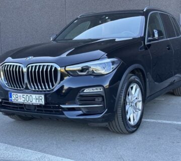 BMW X5 xDrive30d automatik u PDV u - cover