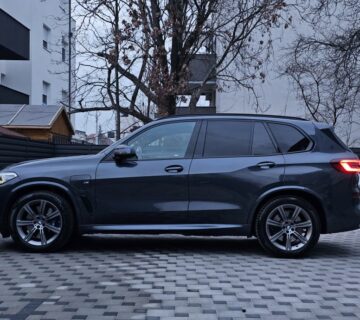 BMW X5 xDrive45e M-Sport Bowers&Wilkins - Panorama - 360Kam - SkyLoung - cover