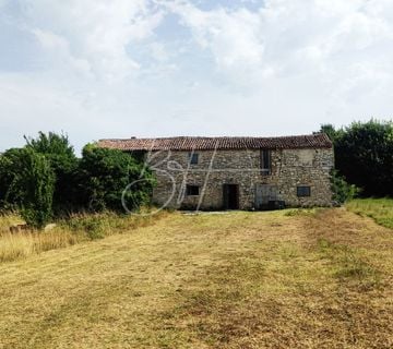 Stara istarska kuća s posjedom i pogledom na more - cover