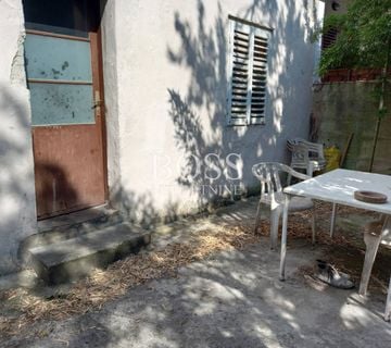 Crikvenica, dvojna kuća s garažom - cover