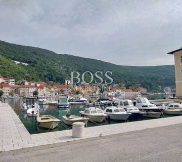Bakar, kuća u nizu 180m2, 100.000€, prilika! - cover