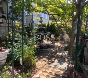 Novi Vinodolski, dvojna kuća 180m2, 329.500€ - cover