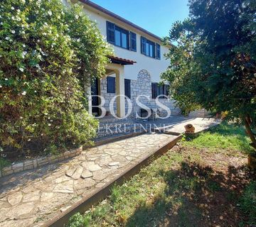 Ližnjan, samostojeća kuća 400m2, 565.000 eur/kn - cover