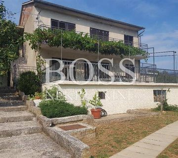 Novi Vinodolski, samostojeća kuća 194m2, 350.000 eur/kn - cover
