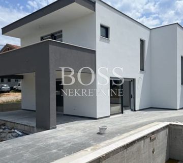 Labin, moderna vila 220m2 - cover
