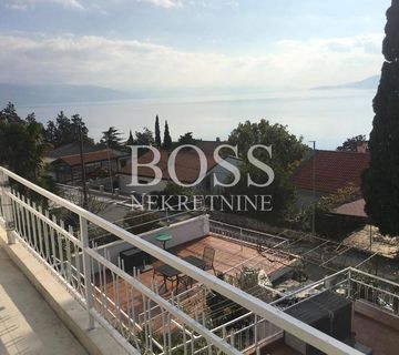 Novi Vinodolski, samostojeća kuća 50m od mora! - cover