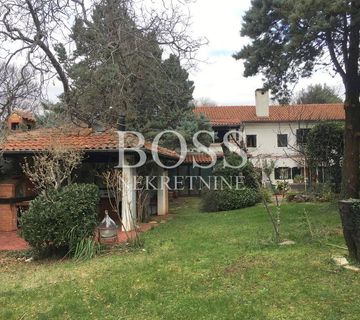Kostrena, samostojeća kuća s 2100m2 okućnice - cover