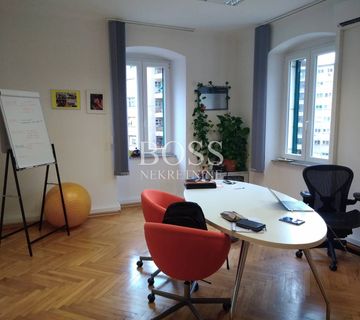Atraktivan uredski prostor, 130m2 u centru grada - cover