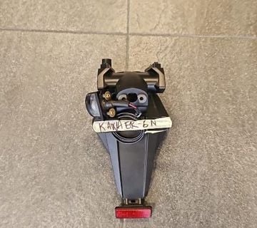Kawasaki ER6N nosač tablice - cover
