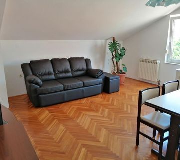 Zadar apartman za 4 osobe, blizu velikih trgovačkih centara - cover