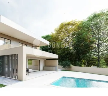 BRIŠEVO-KLJUĆ U RUKE VILA S BAZENOM (prodaja) - cover