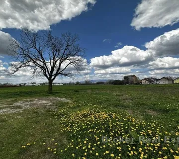 Parcela na ključnoj lokaciji - Velika Gorica, Zagreb okolica