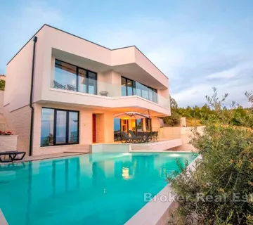 Moderna villa s bazenom i pogledom na more - Primošten