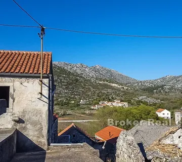 Dvojna ruševna kamena kuća, na prodaju - Ploče