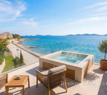 Trosobni penthouse s pogledom na more - Pag