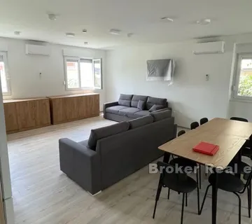 Hostel sa sedam soba - Kaštel Gomilica, Kaštela