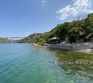Poljoprivredno zemljište prvi red do mora - Sibenik, Sibenik
