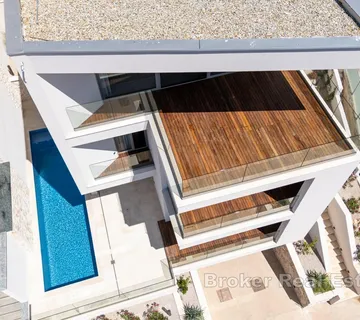 Izuzetan dvoetažni Penthouse - Rogoznica