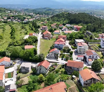 Kuća u prirodi - Sinj