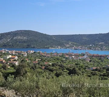 Zemljište s pogledom na more - Marina