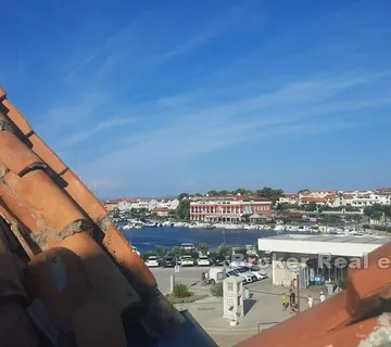 Kamena kuća s pogledom na more - Sibenik, Sibenik