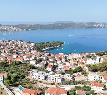 Zemljište s pogledom na more i dozvolom za izgradnju vile - Trogir
