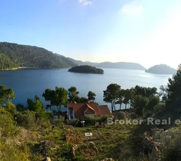 Građevinsko zemljište u blizini mora - Lastovo