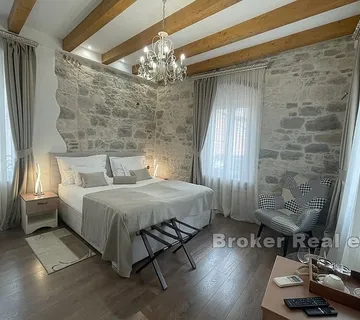 Apartman s četiri jedinice - Grad, Split grad