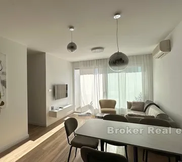 Luksuzno uređen dvosoban stan - Split