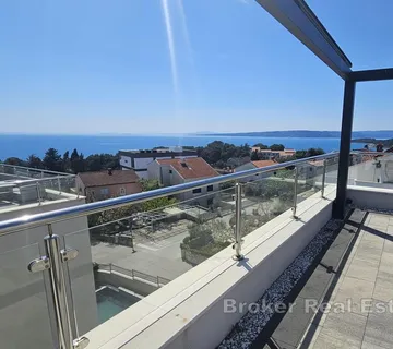 Luksuzni penthouse s panoramskim pogledom na more - Krk