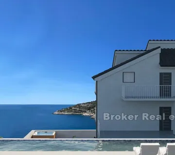 Samostojeća kuća s pogledom na more - Rogoznica