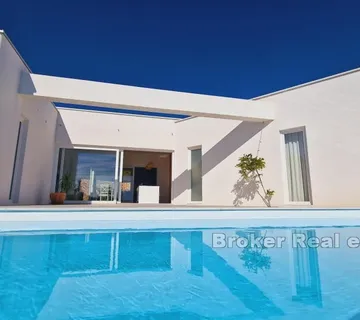 Mediteranska vila s bazenom I pogledom na more - Krk