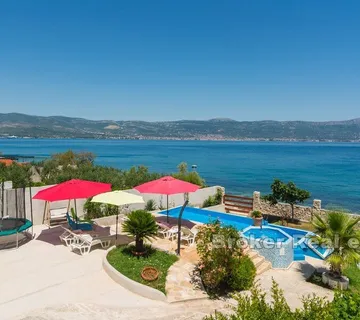 Kuća prvi red do mora - Žedno, Trogir