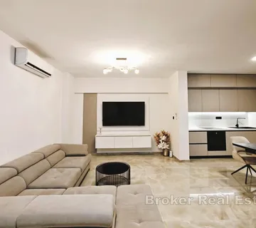 Moderan i novouređen stan na Žnjanu - Split