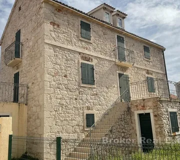 Ekskluzivna kamena vila s pogledom na more - Zlarin, Šibenik