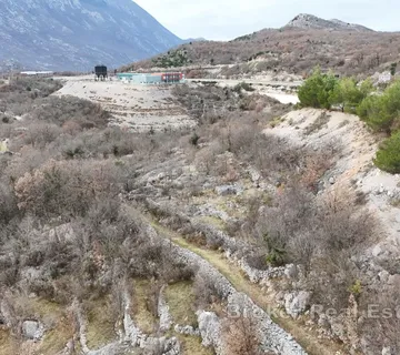 Građevinsko zemljište u industrijskoj zoni - Imotski