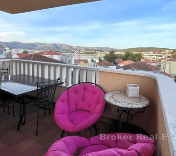 Dvosoban stan s pogledom na more - Žedno, Trogir