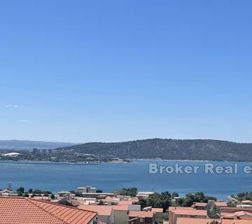 Apartmanska kuća s pogledom na more - Kaštel Sućurac, Kaštela
