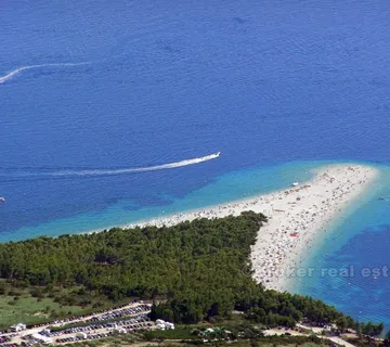 Poslovni - stambeni objekt, na prodaju - Brač, Brač