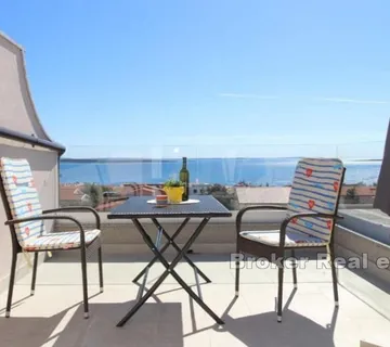 Apartmanska kuća s pogledom na more - Pag
