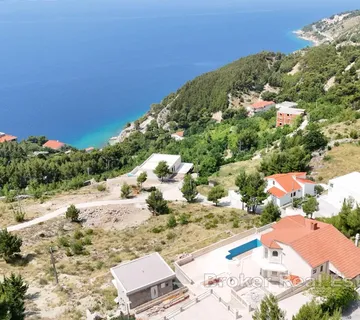 Panoramska kuća za renovaciju s prekrasnim pogledom na more - Omiš