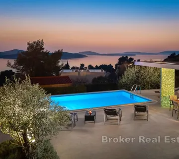 Mediteranska vila s panoramskim pogledom na more - Primošten