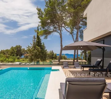 Luksuzna vila s bazenom i pogledom na more - Diklo, Zadar