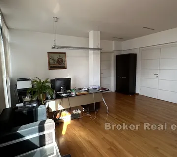 Veliki poslovni prostor u centru grada - Grad, Split grad