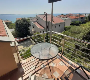Kompletno namješten i opremljen stan - Diklo, Zadar