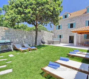 Luksuzna kamena vila u srcu stare jezgre - Cavtat, Konavle