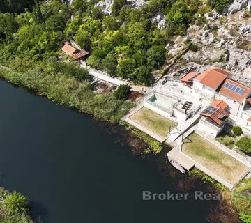 Autentična kuća u dolini rijeke Neretve - Opuzen